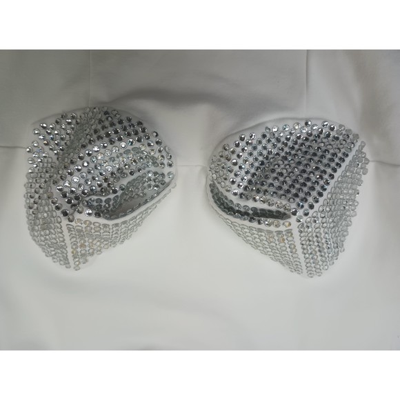 Area NYC Women's White Crystal Pyramid Cup Short Sleeve T-Shirt Size XS - Picture 7 of 10